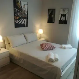 Mm3/repubblica A 5 Minuti Dal Duomo Apartamento