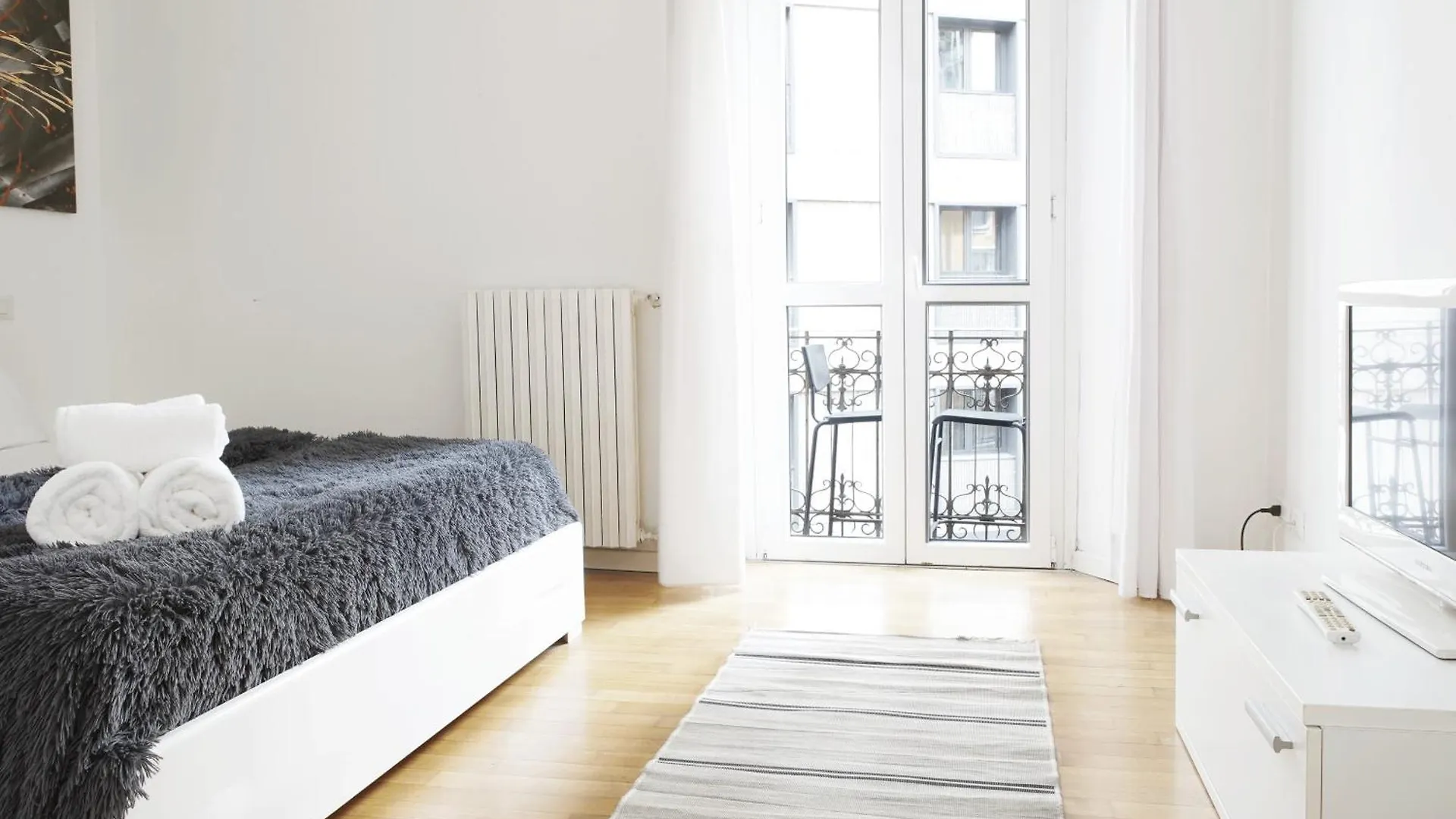 Bilocale Zona Centrale 200Metri Da Stazione Centrale Milánó Apartman