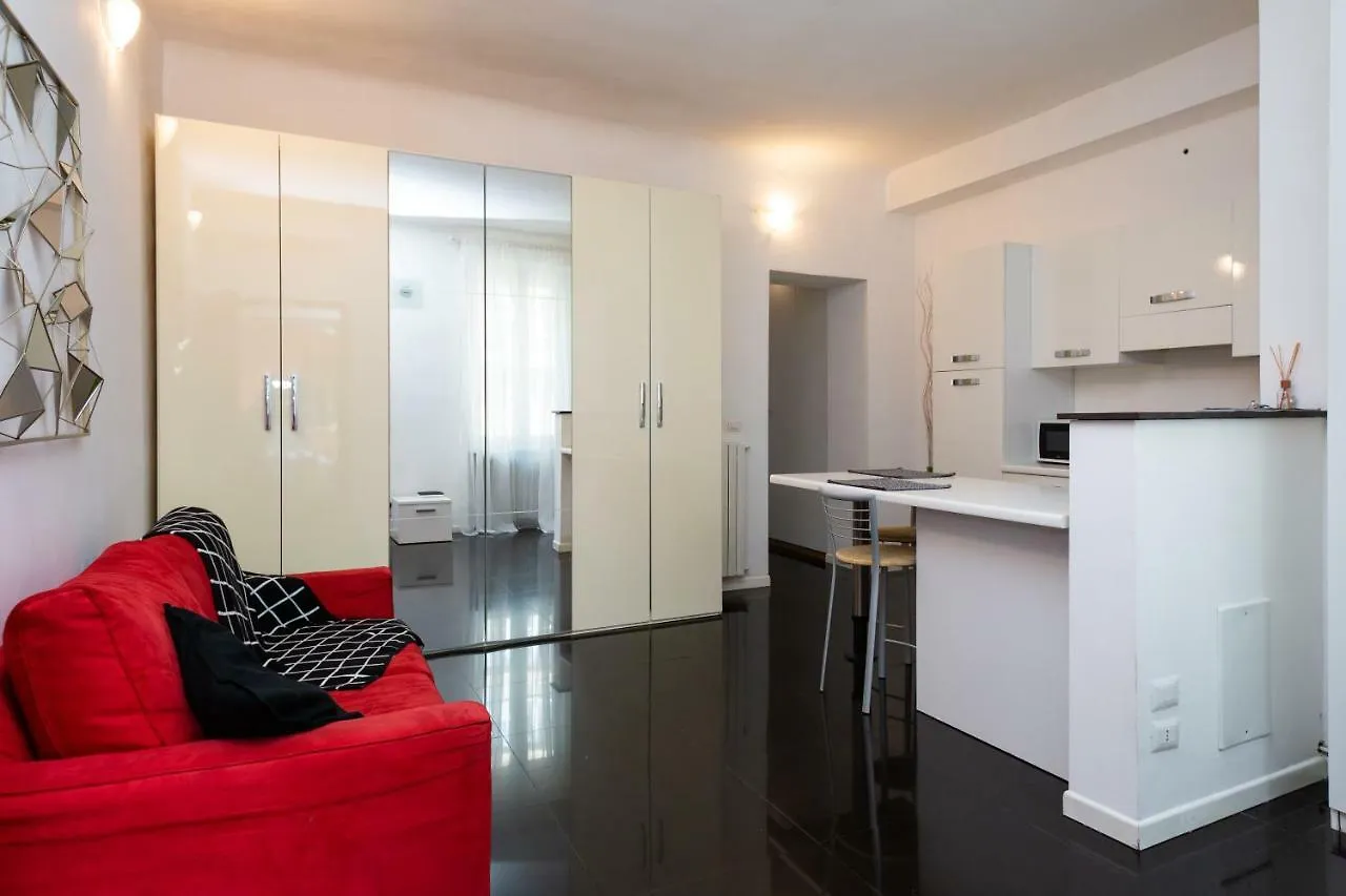 Bilocale Zona Centrale Apartment Milan Italy